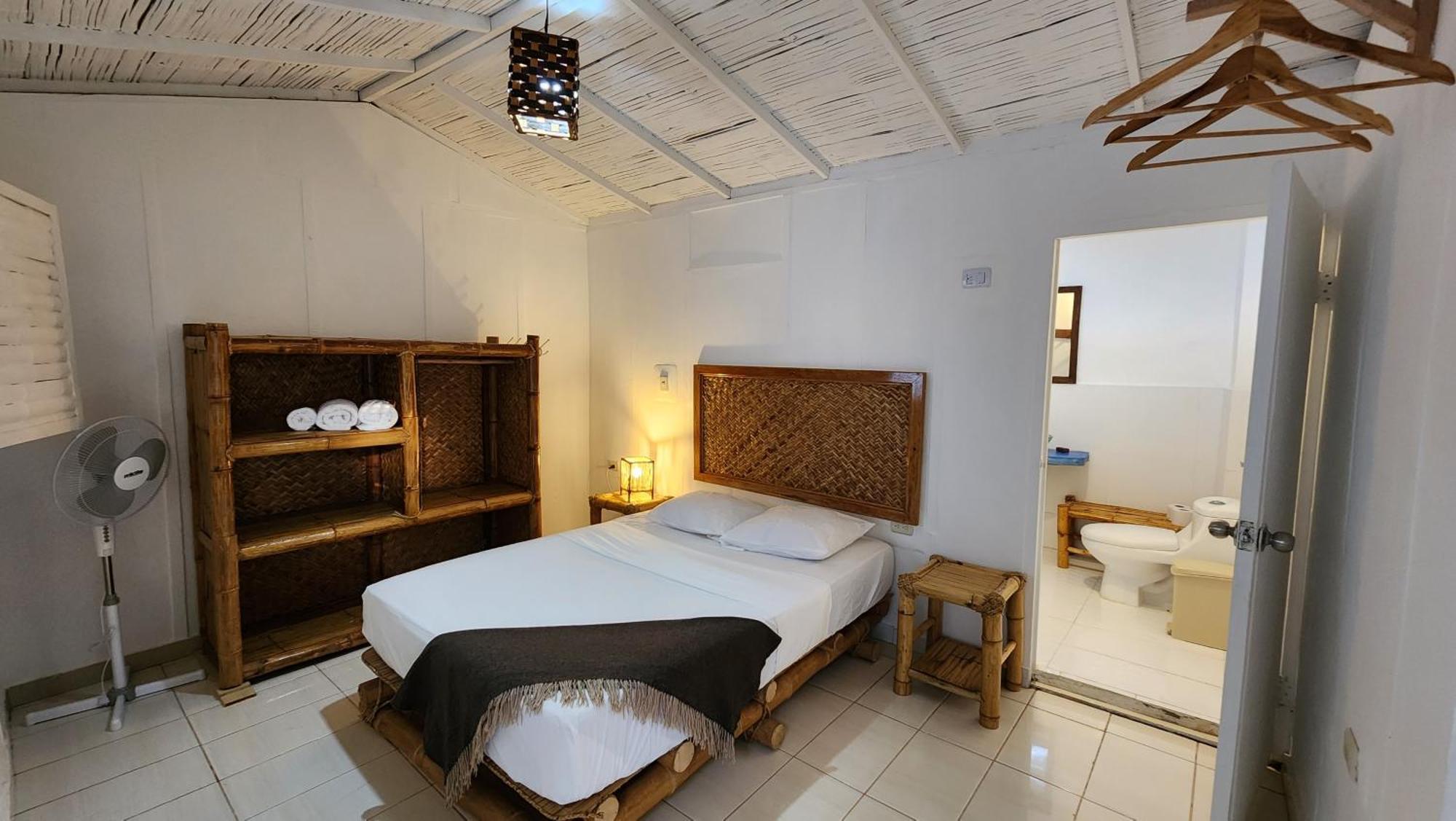 Kinti Guest House Mancora Exterior photo