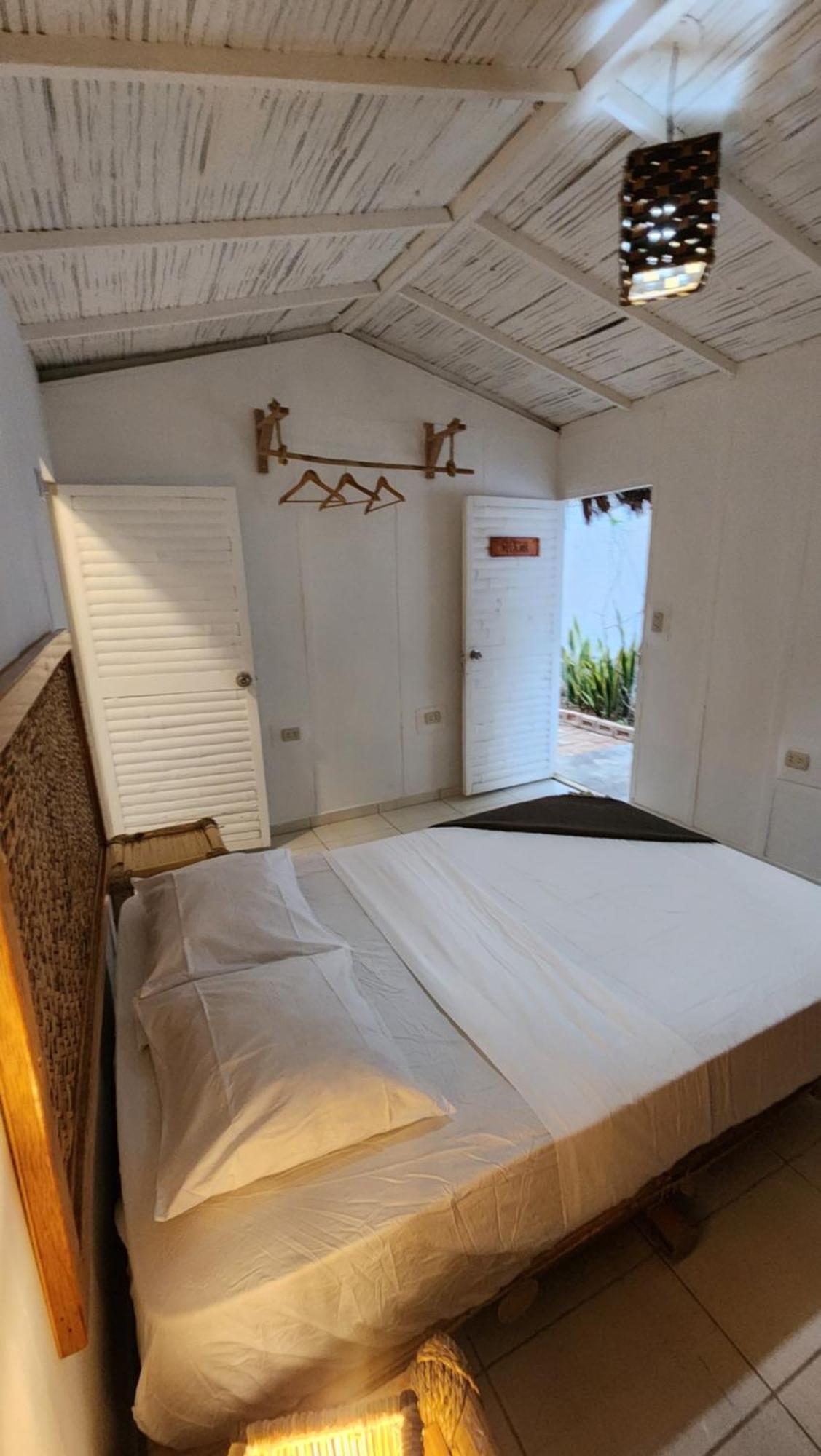 Kinti Guest House Mancora Exterior photo